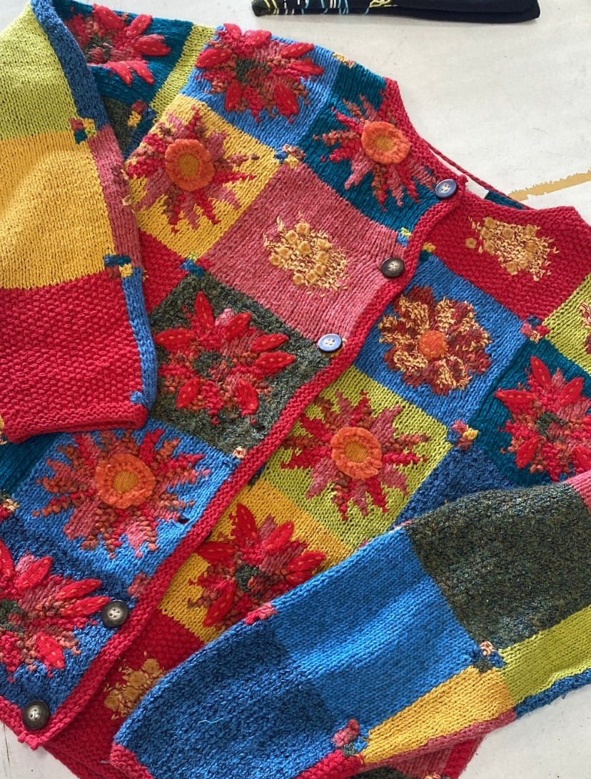 VINTAGE CARDI LISTING