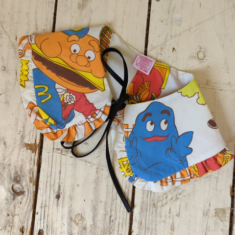 Fast Food kitsch faux collar