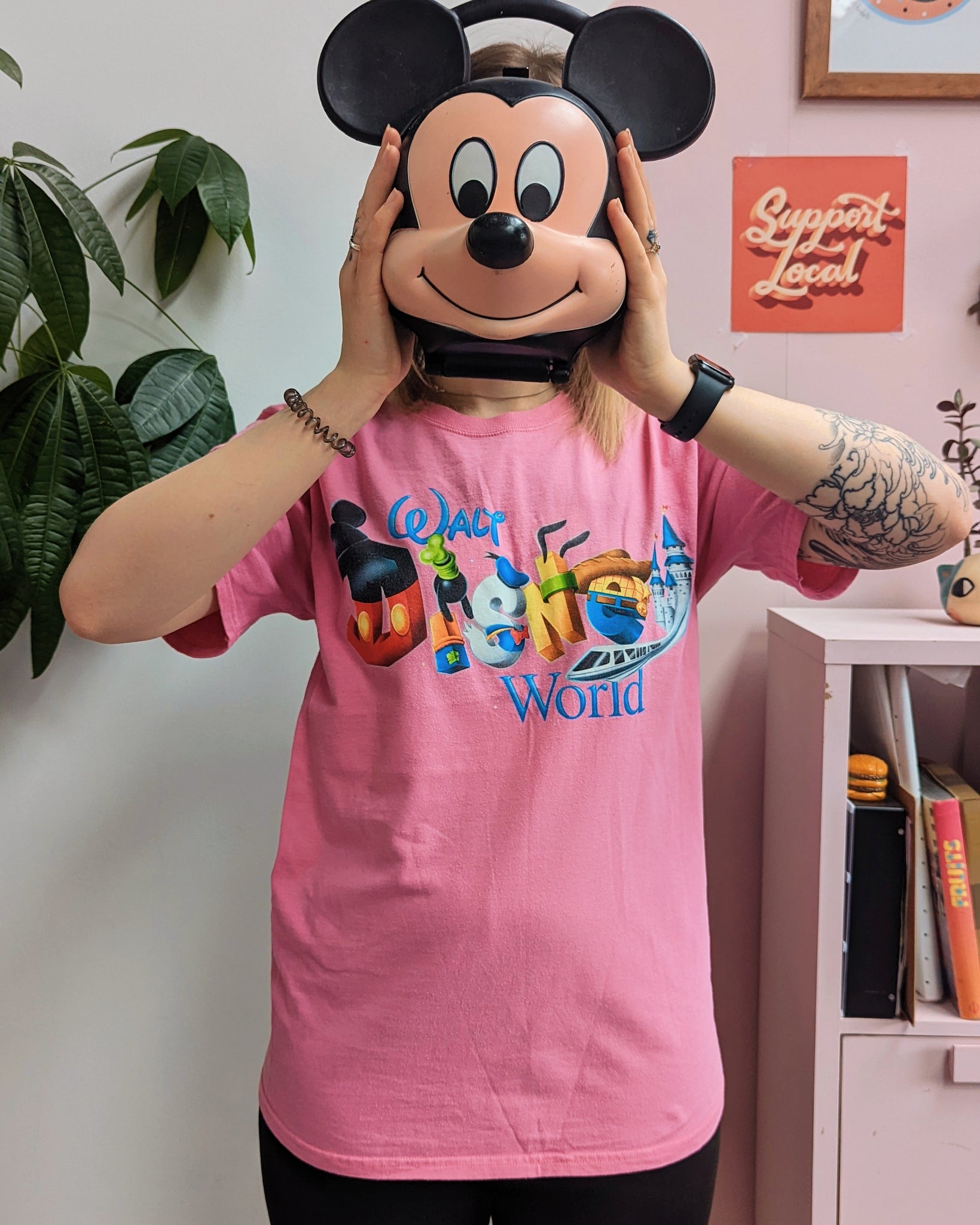 Vtg Handpicked Disney T-shirt