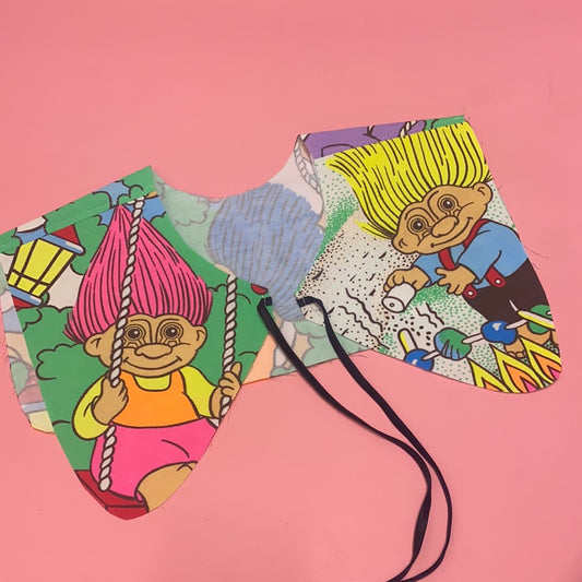 XL kitsch faux collar