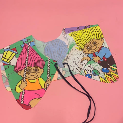 XL kitsch faux collar