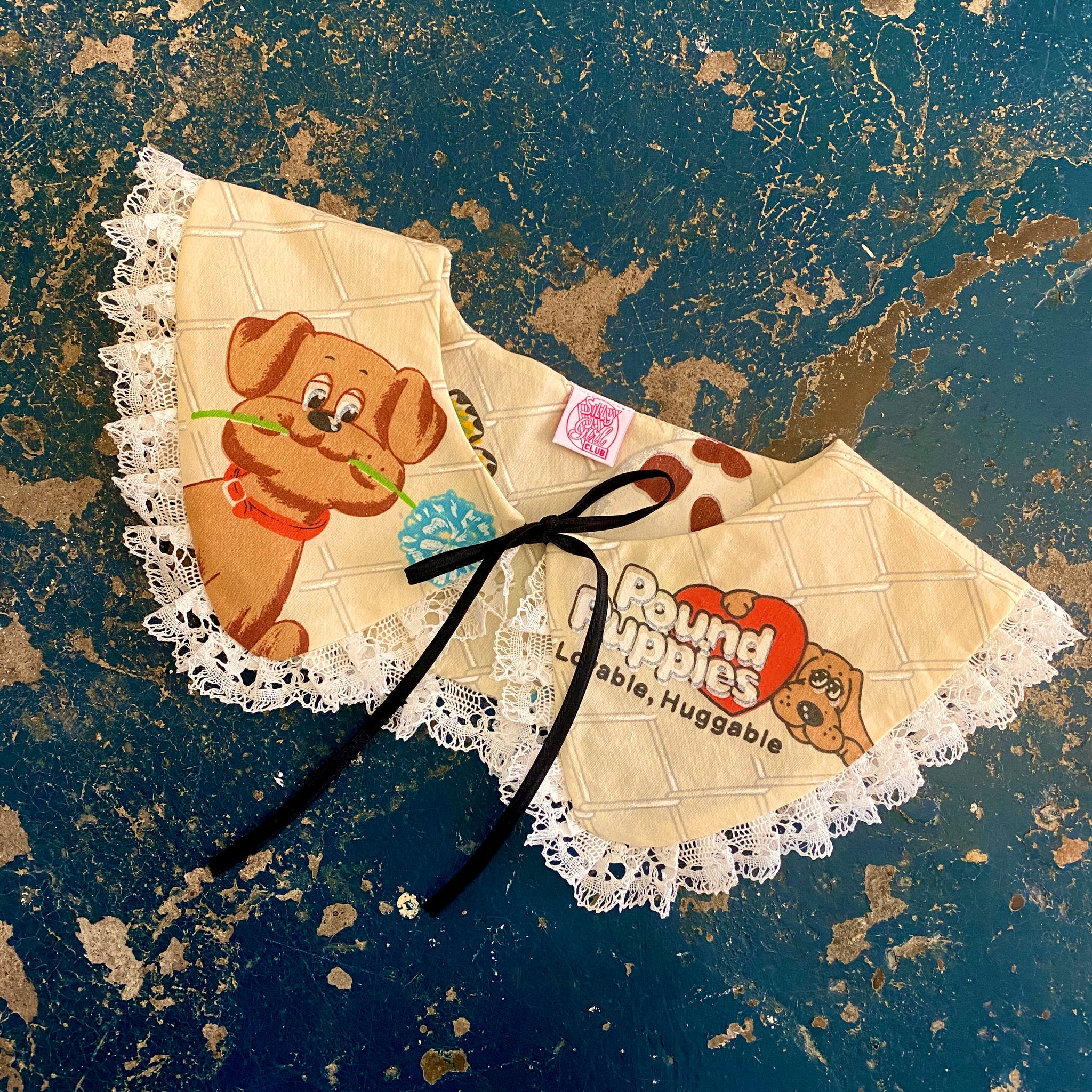 Made to order: Cute kitsch faux collar